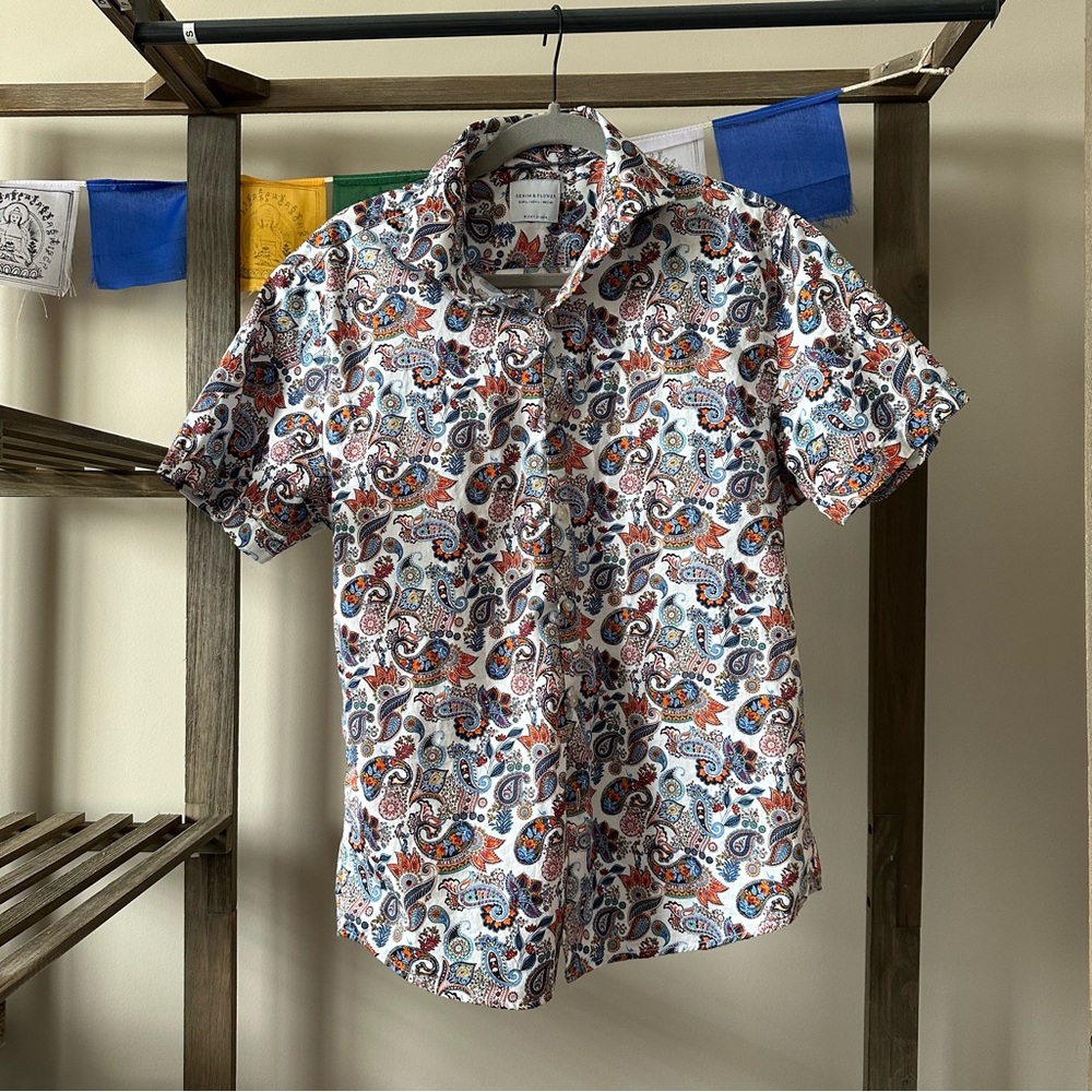 Men’s paisley button down